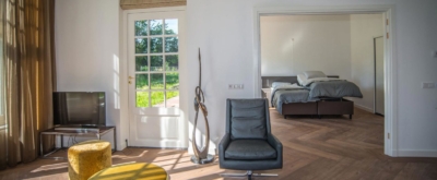 Appartement met slaapkamer bij Kening State