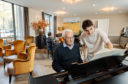Muziektherapie bij Korian Nederland.