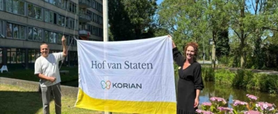 Nieuwe vlag van Hof van Staten wordt gehesen