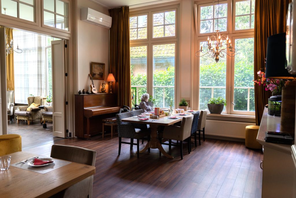 Woonkamer van zorgvilla Villa Marianna