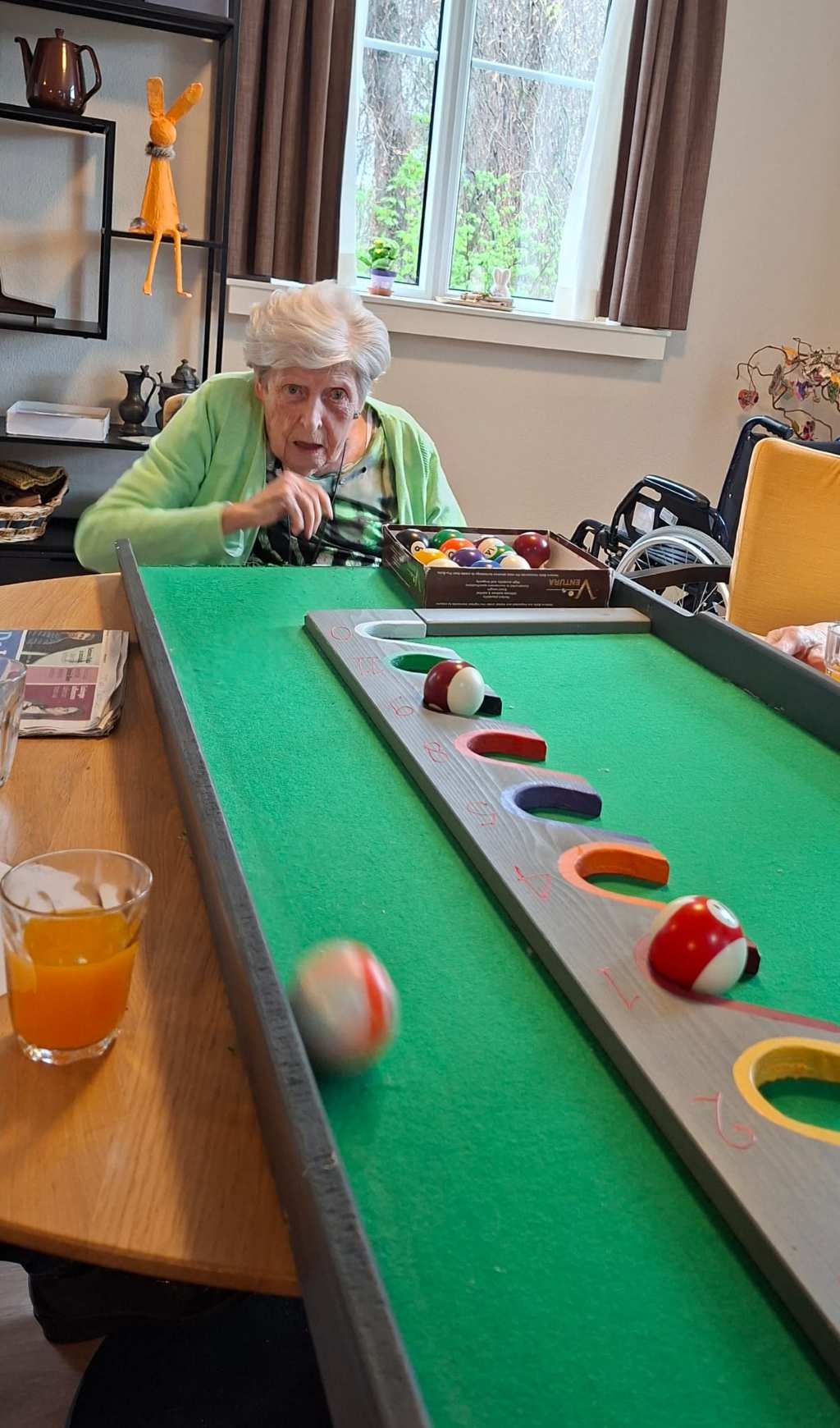 Spelletjes spelen bij Villa St. Jozef in Smakt