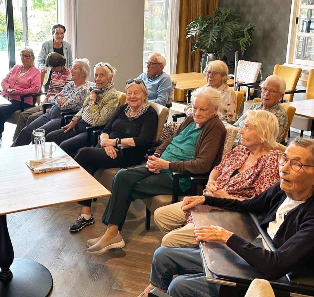 Bewoners van Villa Amstelstede genieten van Sail 2025