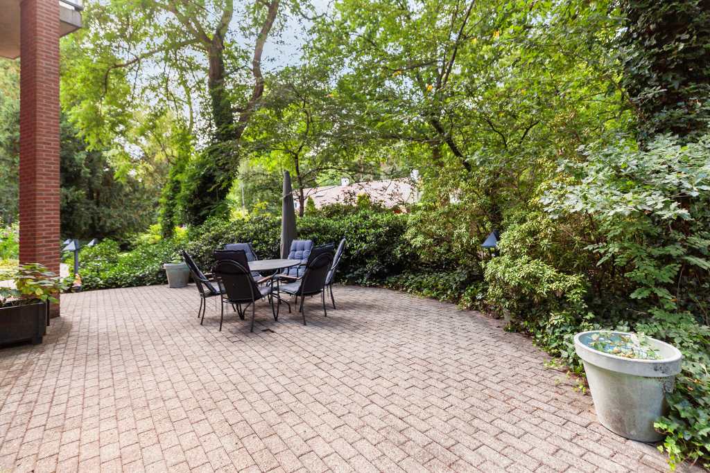 Tuin van woonzorgcentrum in Huis ter Heide
