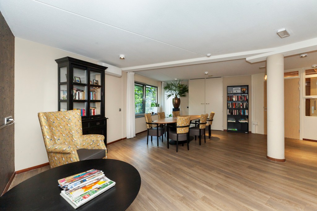 Woonkamer van woonzorgcentrum in Huis ter Heide
